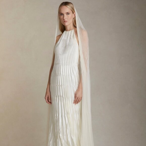 Pleated Handkerchief Veil - Floor - Picture 1 of 4